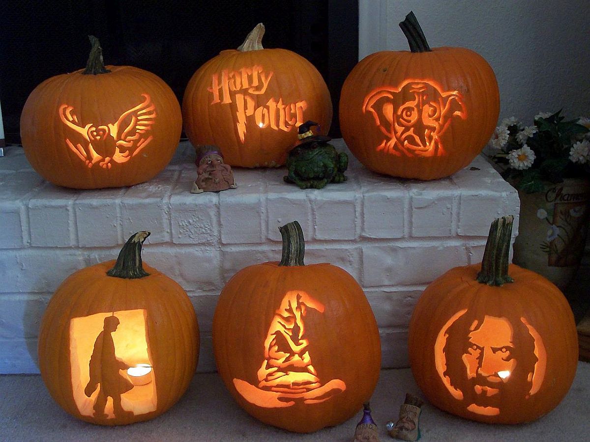 Pumpkin carving and stencils for a cool Harry Potter themed Halloween