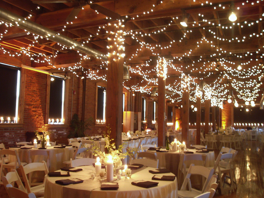 White lights add festivity (photo credit: Christmas Ready)