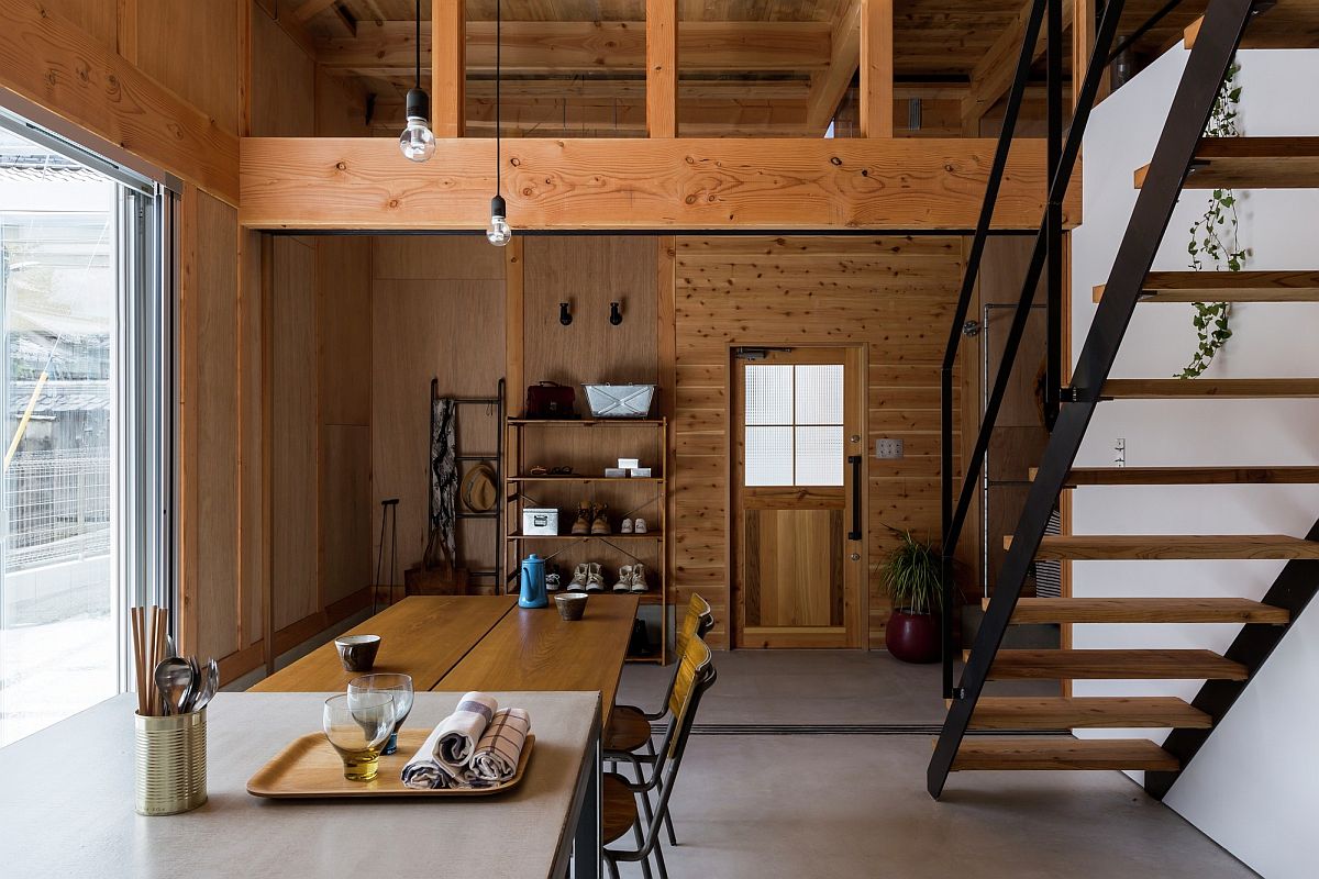 Wood and steel shape the elegant interior of modern Japanese home