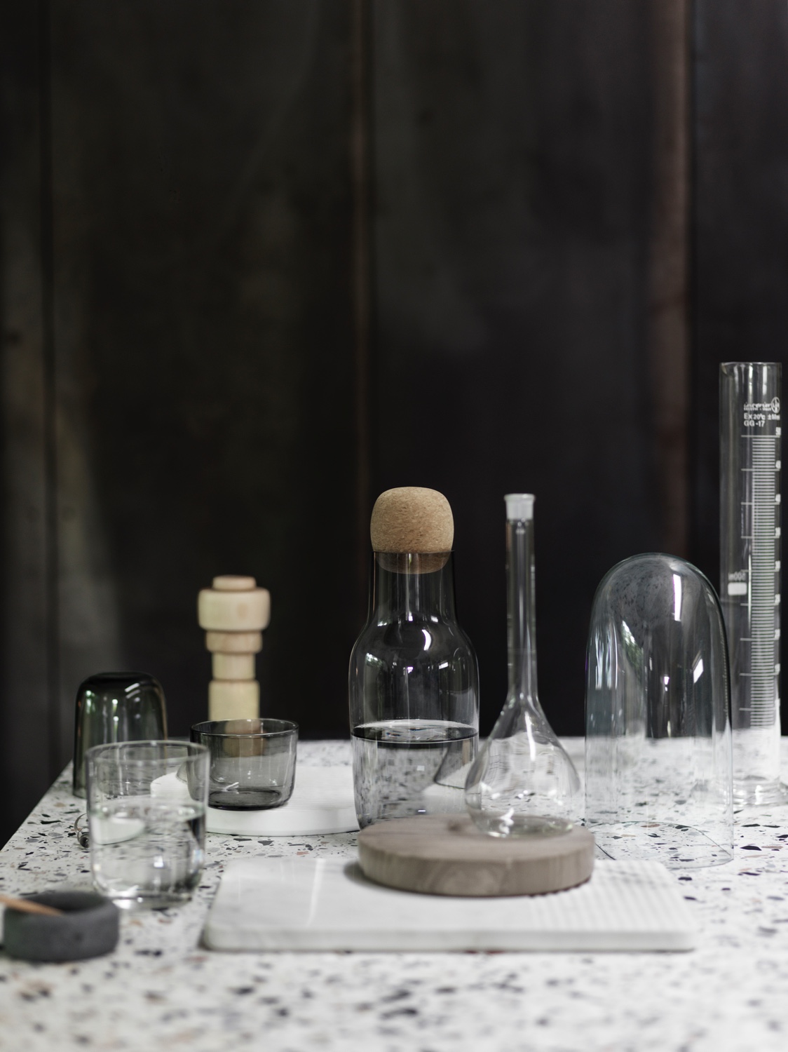 CORKY Carafe & Glasses grey