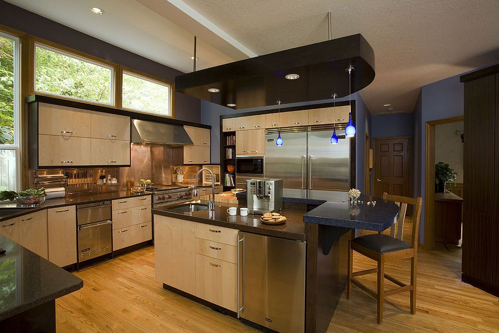 Contemporary kitchen in stainless steel, wood and copper