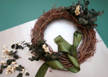 DIY-holiday-wreath-217x155