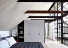 Gorgeous-bedroom-in-black-and-white-with-industrial-style-217x155
