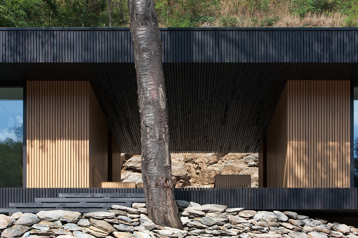 Hideg House makes the most of its natural surroundings.