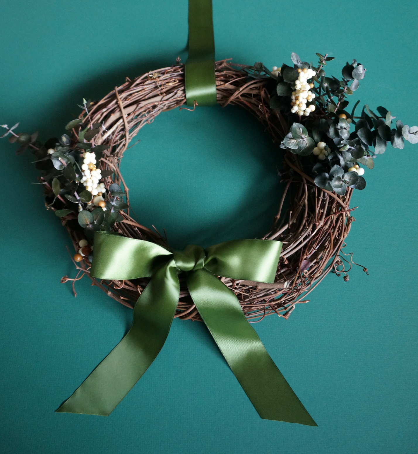 Holiday wreath