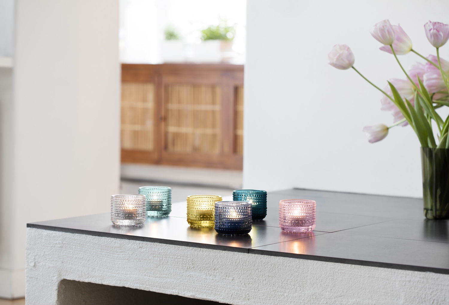 Kastehelmi votives by Oiva Toikka for Iittala. Image © Fiskars Finland.