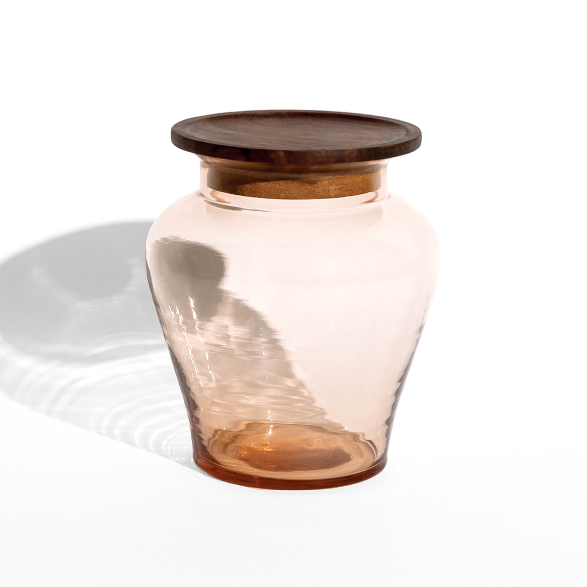 Rosa glass jar. Image via Tiipoi.