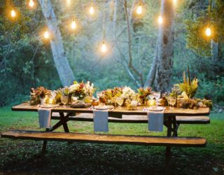 Awesome Thanksgiving Table Settings That Take the Party Outdoors!