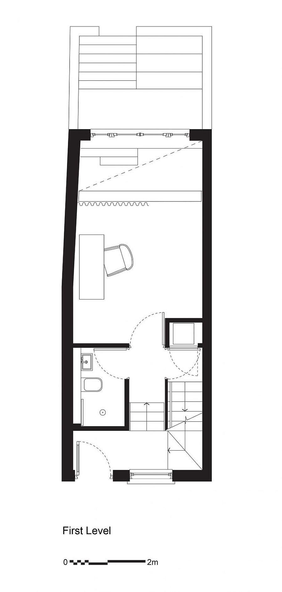 Mezzanine level floor plan with study, bathroom and home library