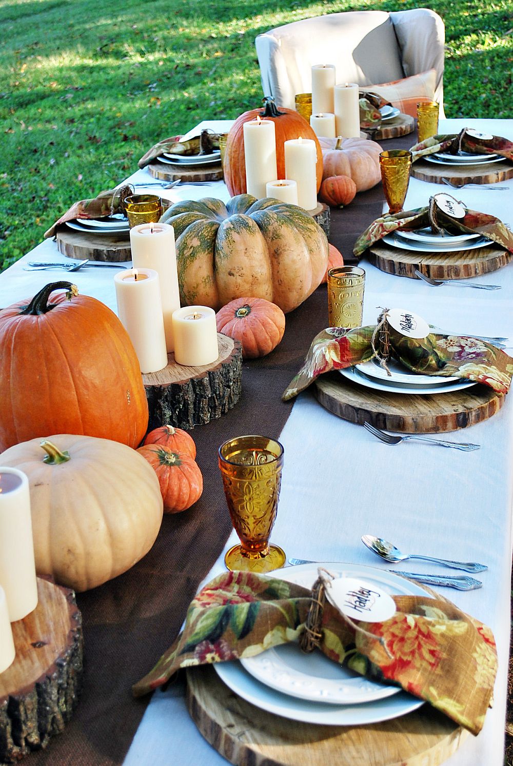 15 Outdoor Thanksgiving Dinner Decorations Table Settings