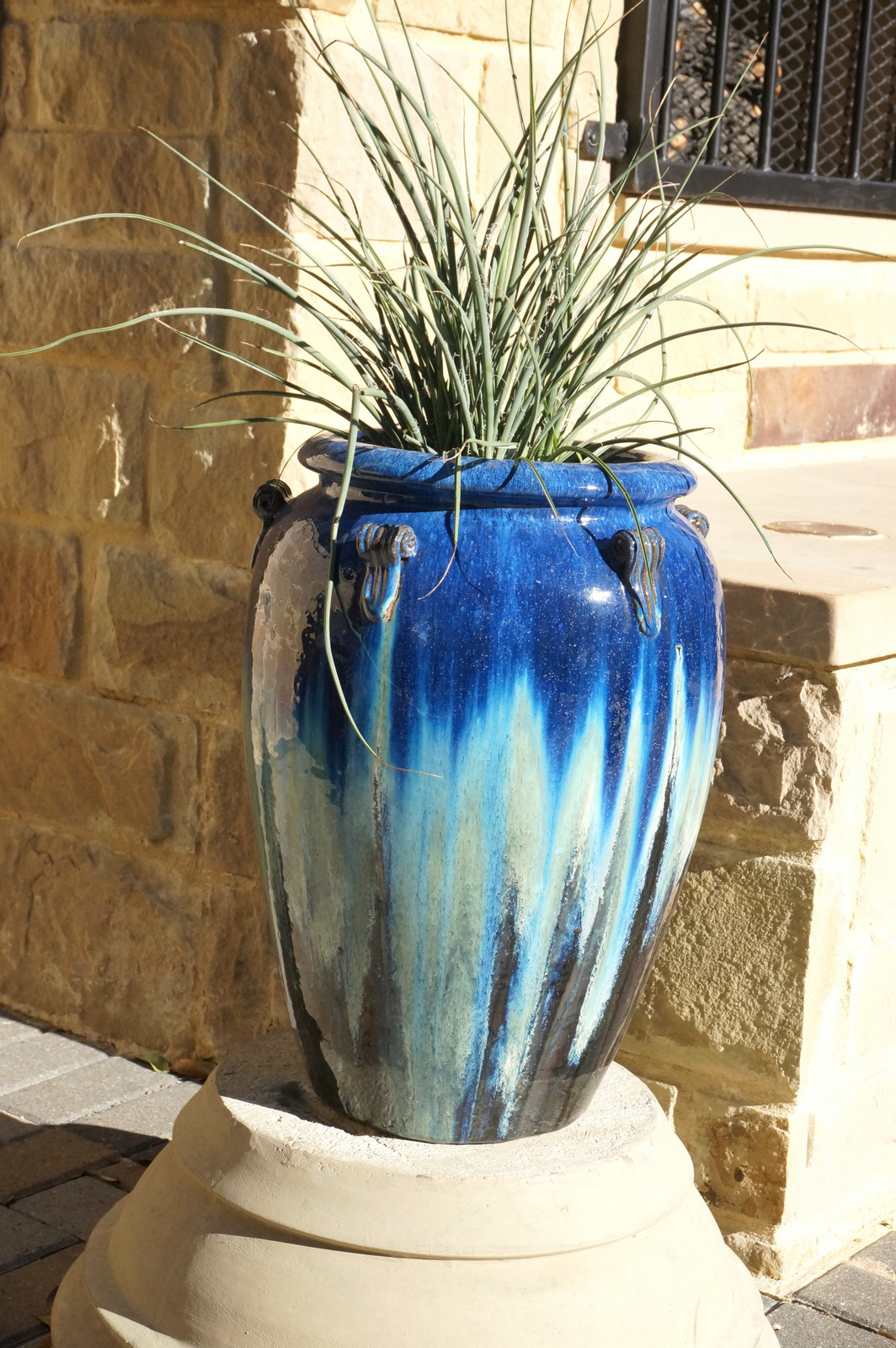 Outdoor glazed pot