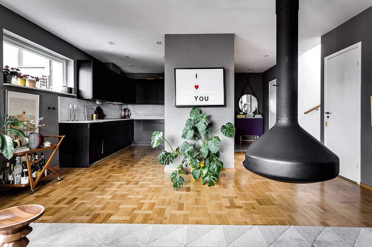 Spacious L-shaped kitchen next to the open plan living area