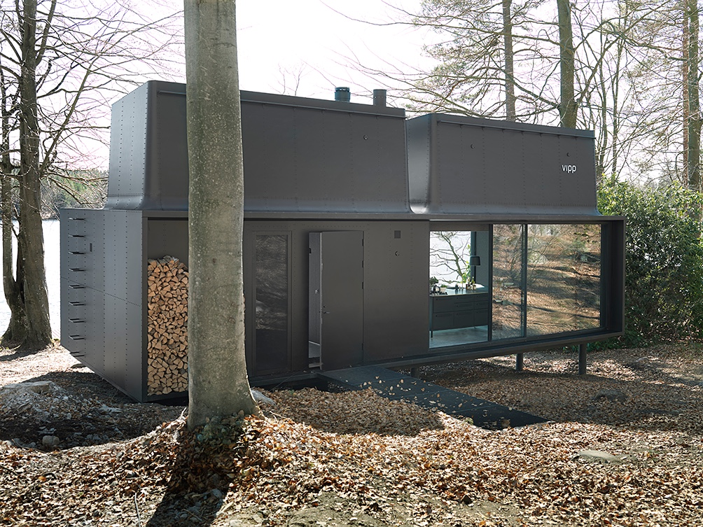 The Vipp Shelter's modern edifice sits in perfect harmony with nature.