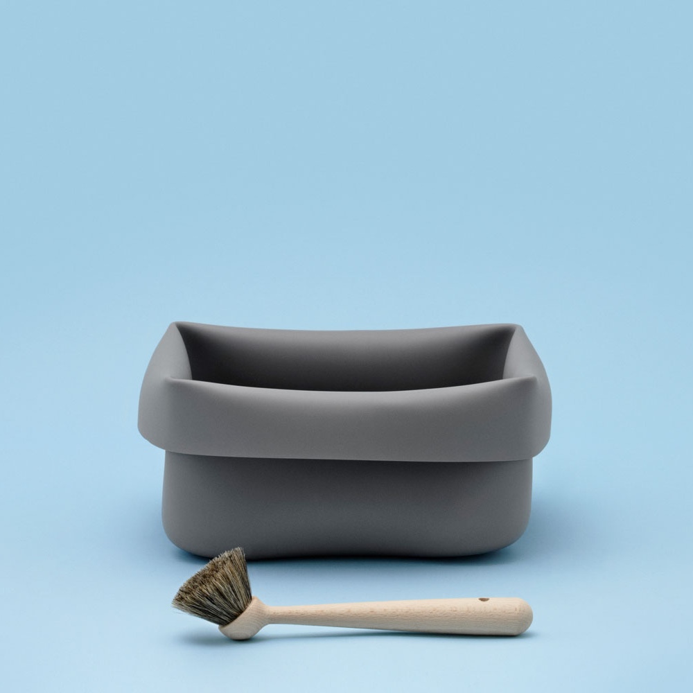 Washing-up Bowl & Brush. Image © 2016 Normann Copenhagen ApS.