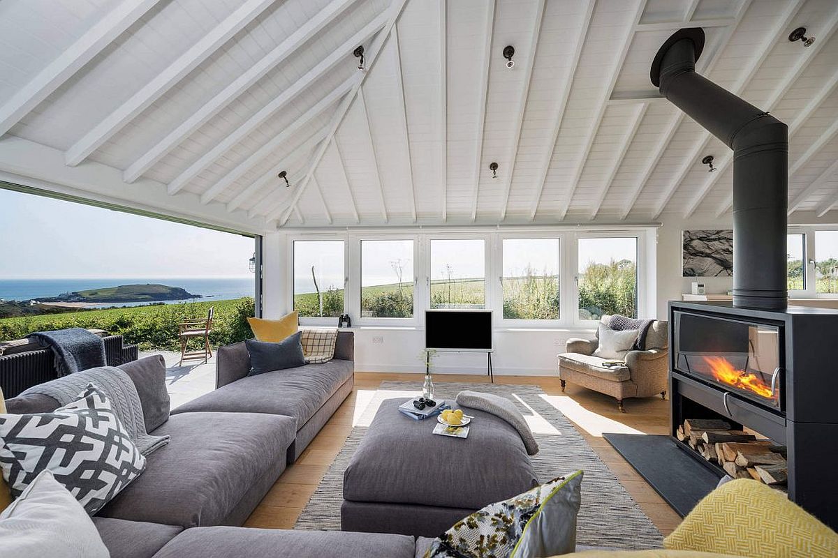 1960’s bungalow in South Hams with stunning views
