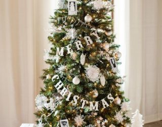 Homemade Festive Cheer: 25 Easy DIY Christmas Decorating Ideas