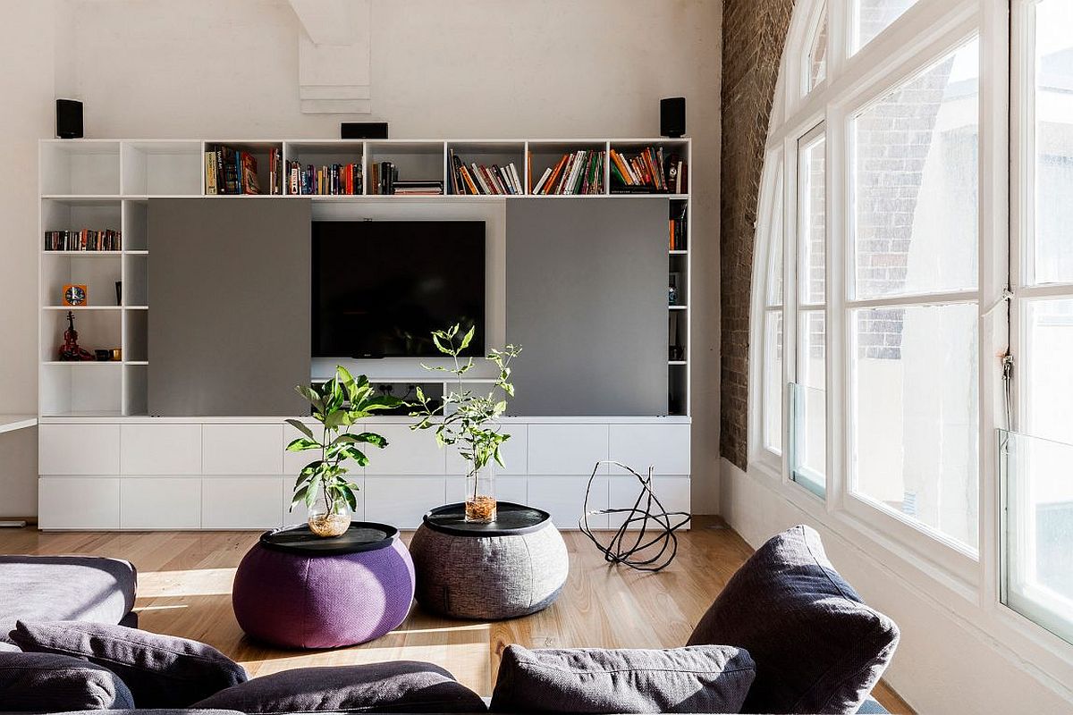 Contemporary bookshelf and gray accent wall for the living room