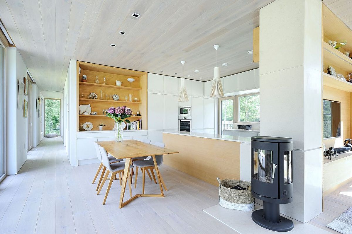 Contemporary kitchen in white with light wooden tones