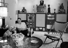 Frank Sinatra 217x155 Design Classic Stories: The Eames Lounge Chair and Ottoman