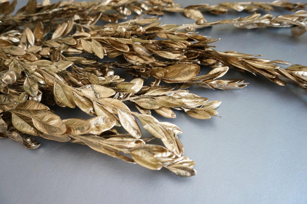 Gold leaves