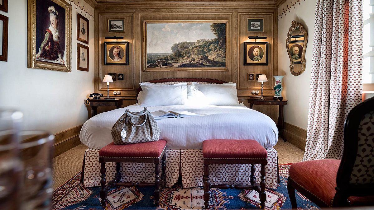 Luxurious suite at La Bastide de Gordes