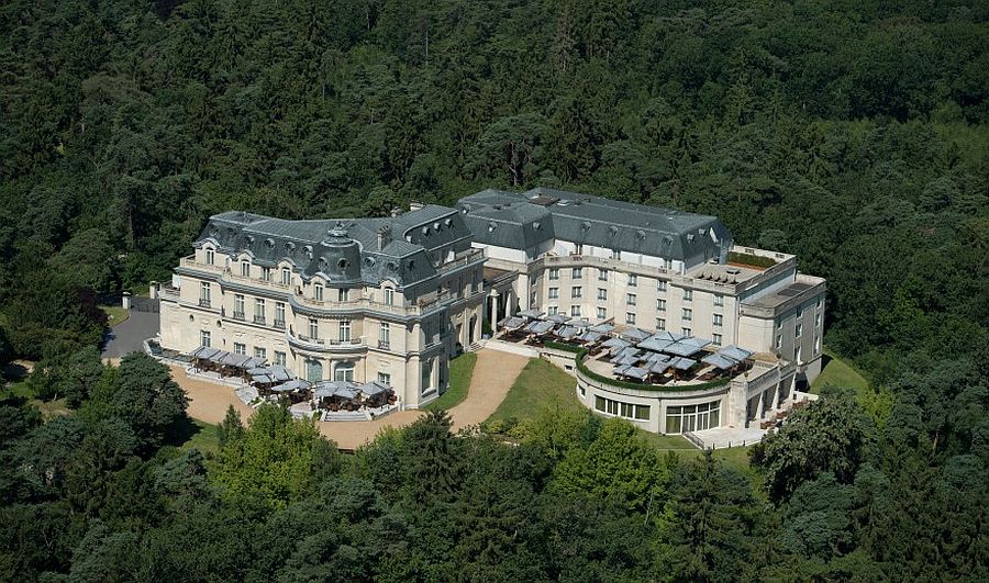 Majestic French luxury hotel surrounded by Chantilly Forest