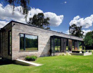 Eco-Friendly Dwelling: Contemporary Mobile Home Nestled in New Forest