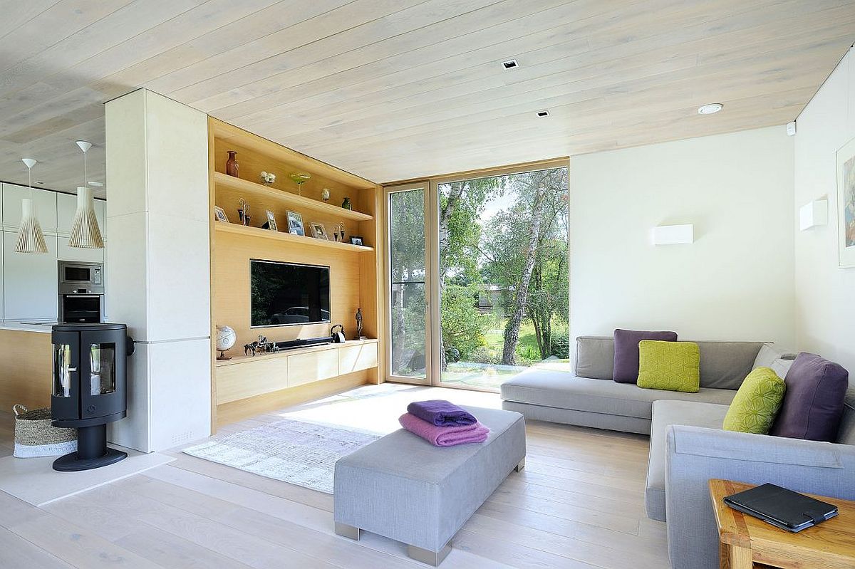 Modern and relaxing living room of the Forest Lodge