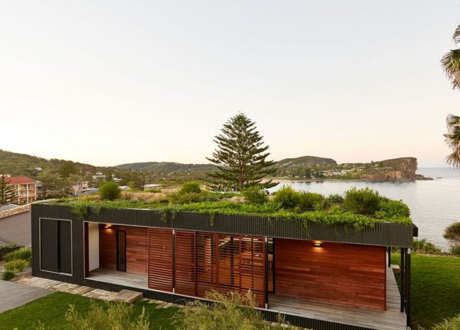 eco-friendly-design-10-homes-with-gorgeous-green-roofs-and-terraces