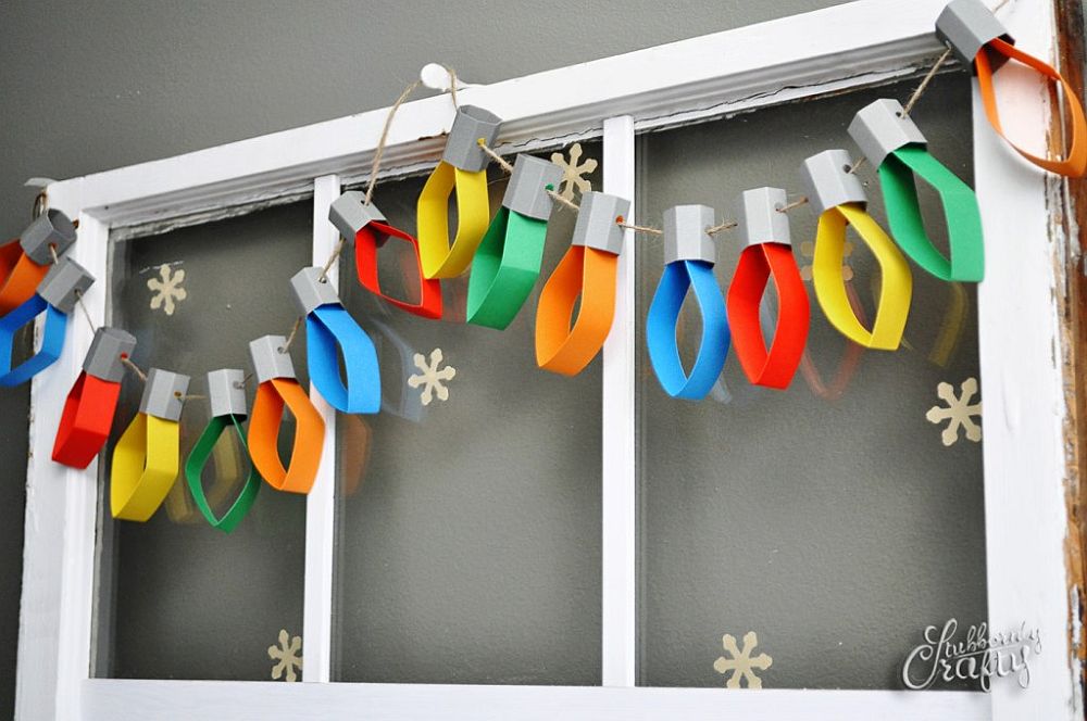 Paper Christmas lights garland - DIY Idea