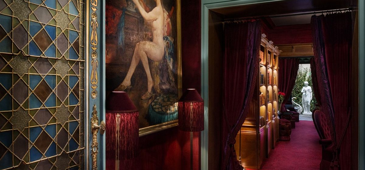 Regal and exclusive interior at Maison Souquet Paris