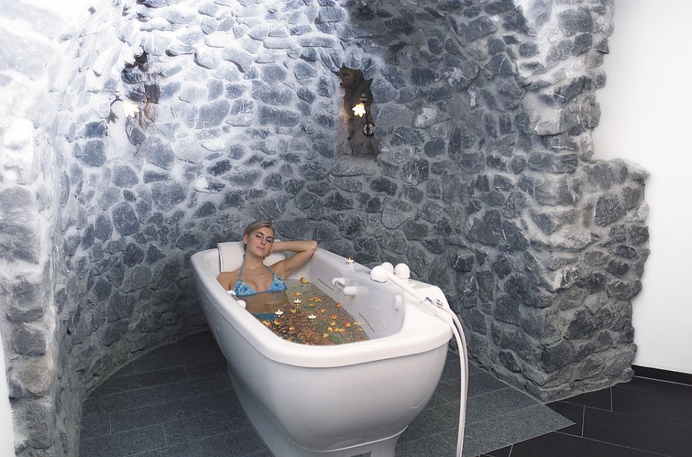 A refreshing spa experience at Hotel Goldener Berg