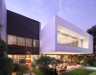 A Study in Crisp, Contemporary Design: Exquisite House M in Lima