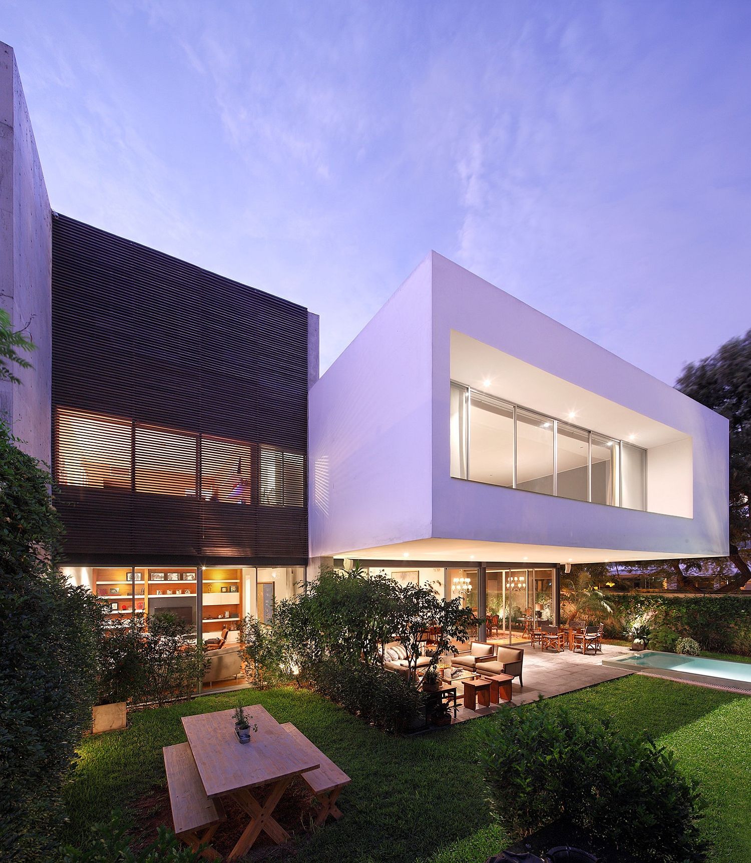 Image of minimalist house design cubic structure openness rear exterior