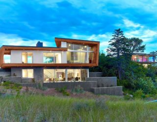 Wood, Concrete and Sculptural Beauty: Mesmeric Cape Cod Beach House