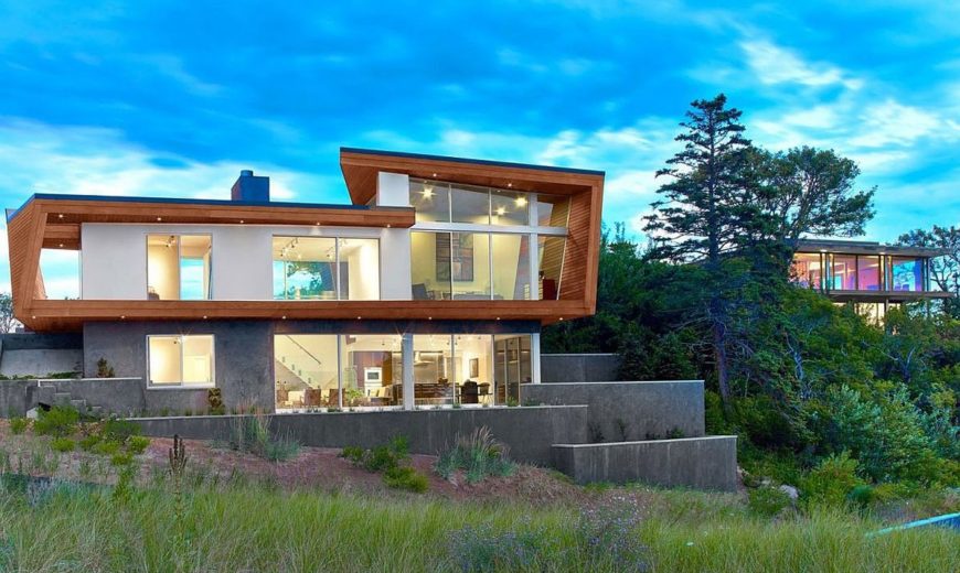 Wood, Concrete and Sculptural Beauty: Mesmeric Cape Cod Beach House