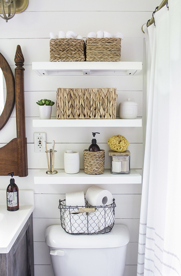 Chic-bathroom-floating-shelves