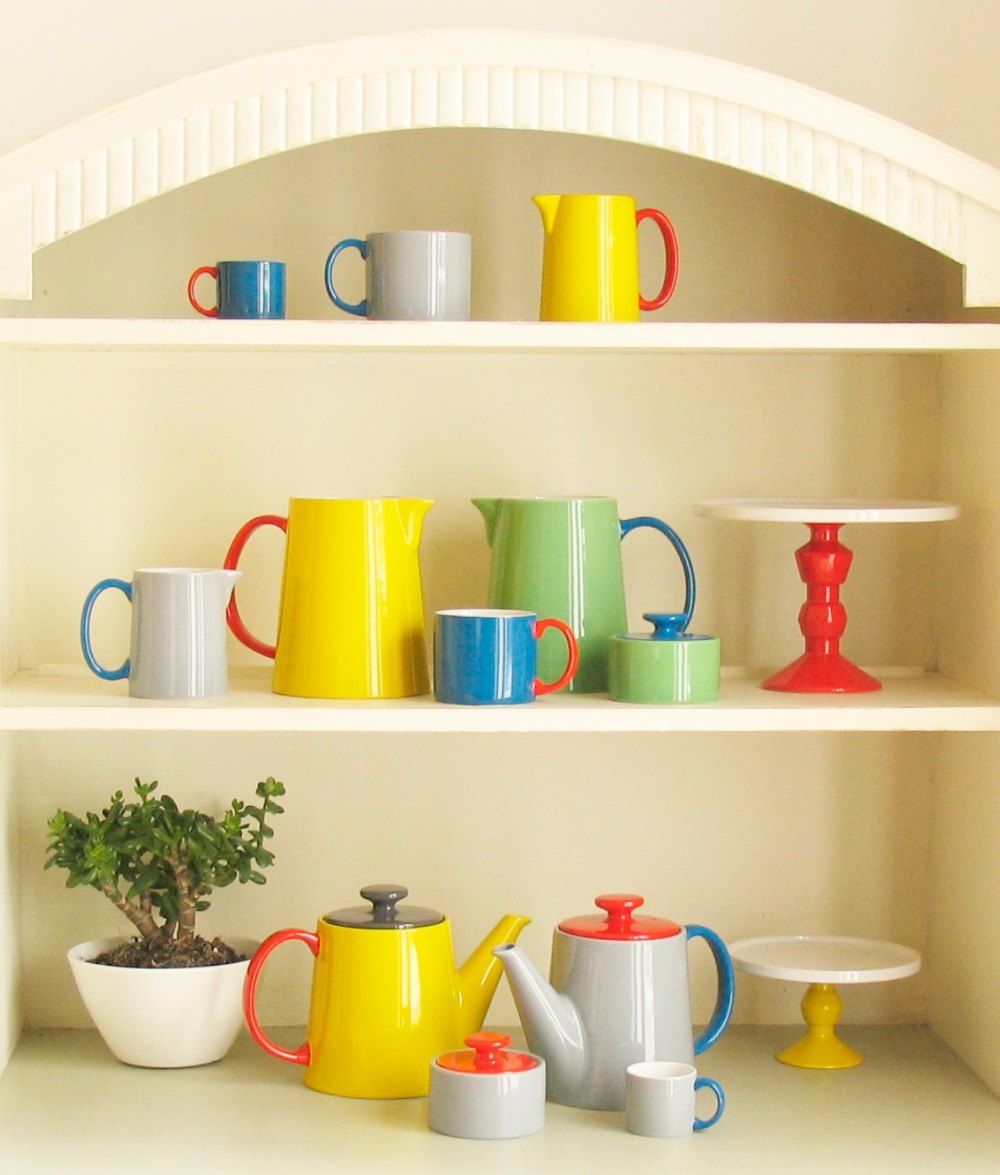 Colorful tea supplies by Anouk Jansen