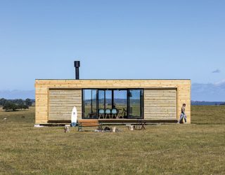 Design Simplicity: Relaxing Prefab that Takes You Away from Urban Rush