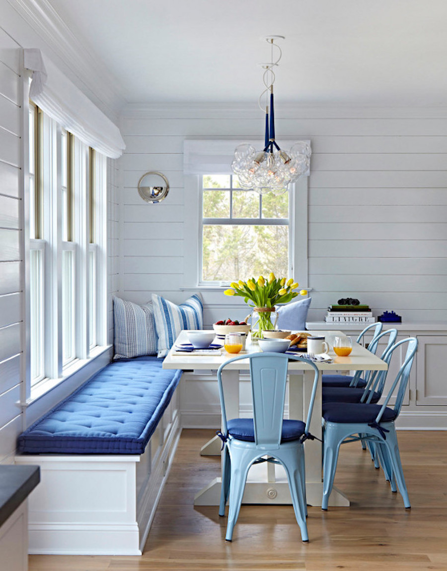 Cozy and blue banquette