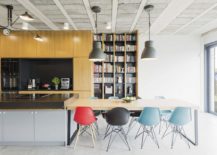 Dining-space-next-to-the-kitchen-with-colorful-seating-217x155