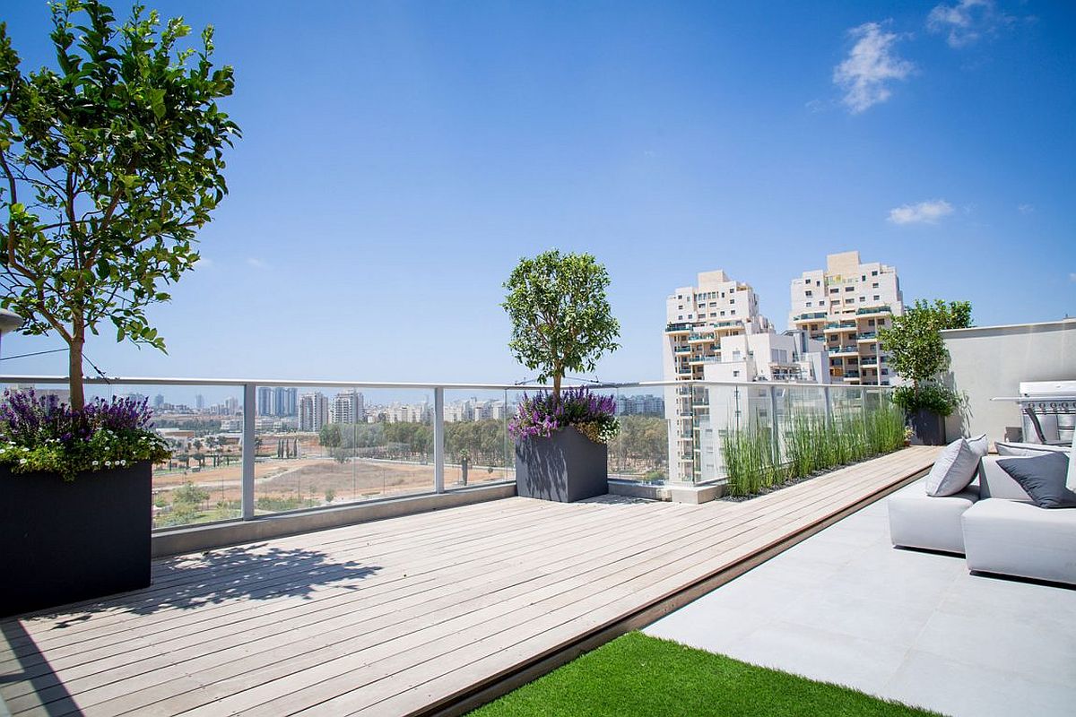 Exapnsive balcony of Netanya Penthouse 3 in Israel