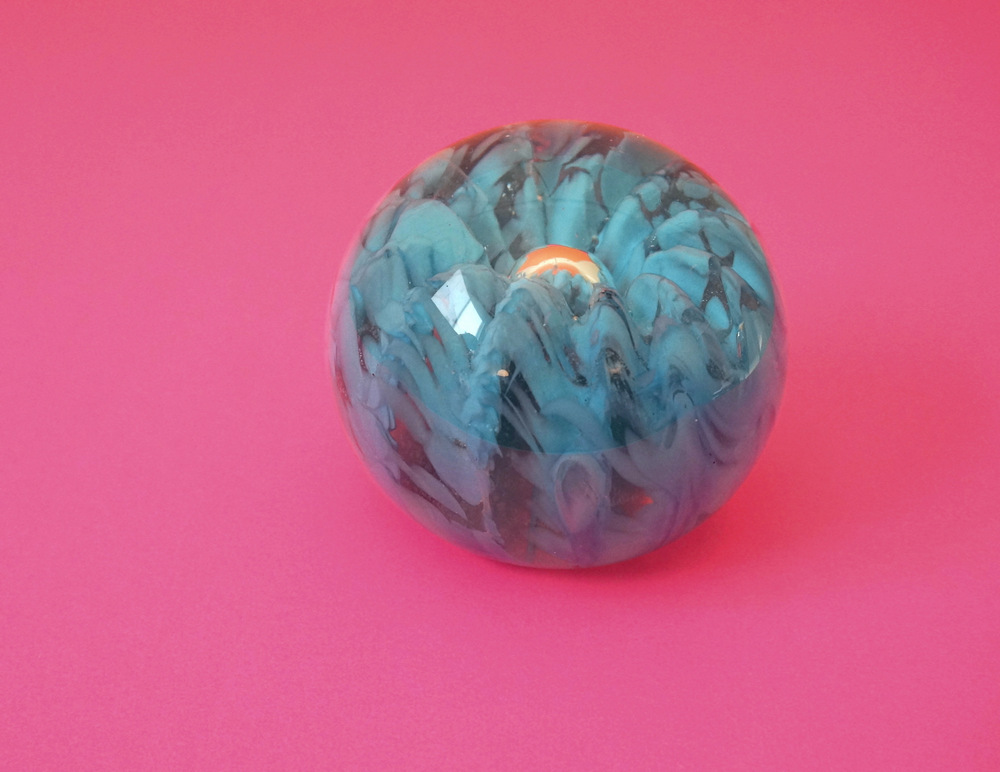 Glass paperweight