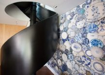 Gorgeous-accent-wall-created-with-plates-in-white-and-blue-217x155