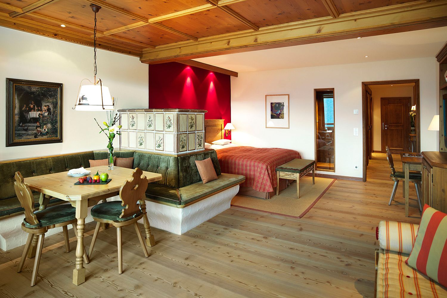 Luxurious rooms and suites at Interalpen-Hotel Tyrol