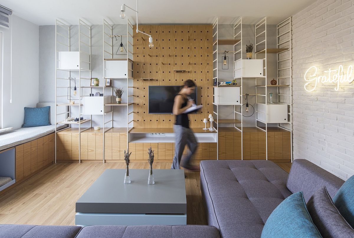 Modular-TV-unit-and-cabinets-for-the-small-living-room