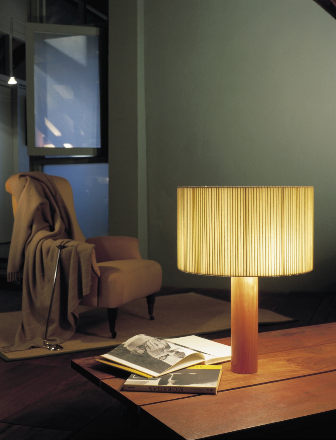 Moragas-table-lamp