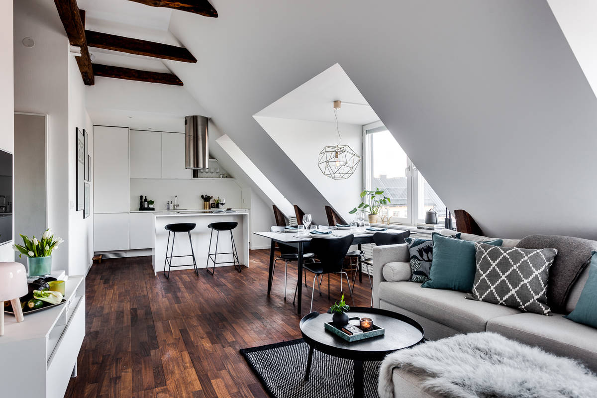 A Gorgeous And Spacious Attic Living Room 