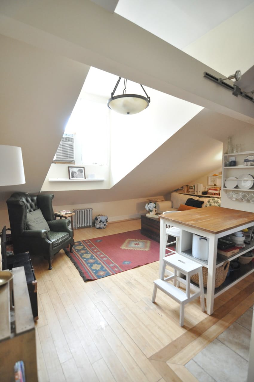 A simple nook-like attic living room