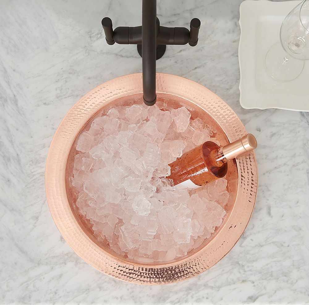 Hammered-Copper-Bar-Prep-Sink-for-the-cool-Home-Bar